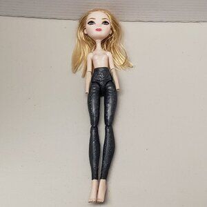Ever After High Doll Apple White